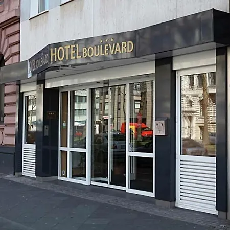 Boulevard 3*