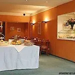 Boulevard Hotel 3*