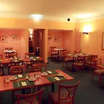 Boulevard Hotel 3*