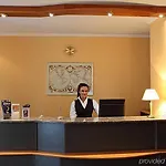 Boulevard Hotel 3*