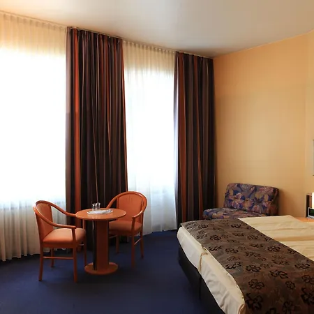 Boulevard 3*