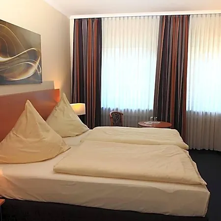 Boulevard Hotel