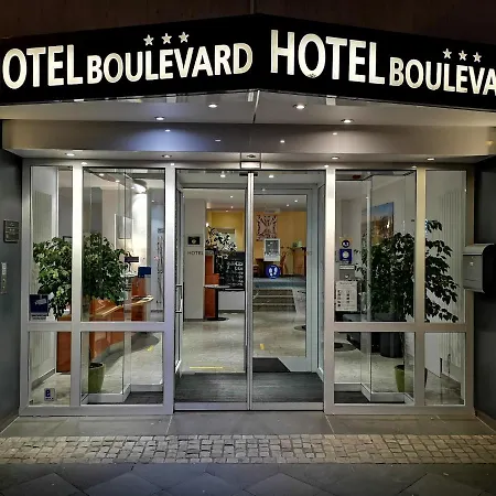 Boulevard Hotel