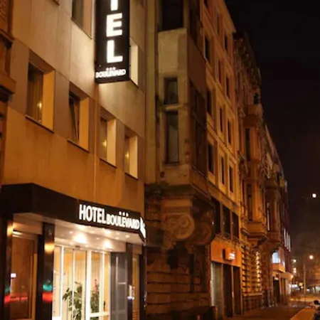 Boulevard Hotel