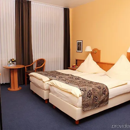 Boulevard Hotel