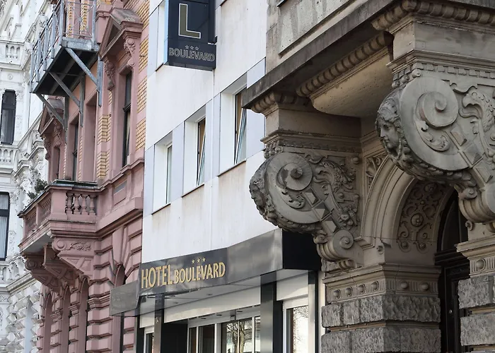 Boulevard Hotell