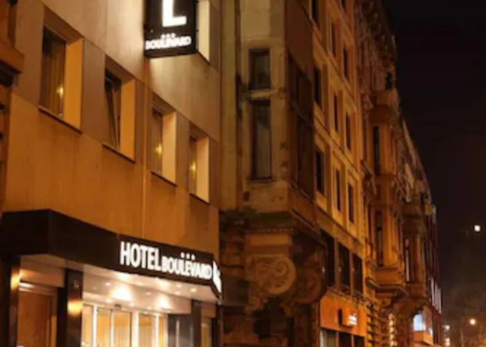 Boulevard Hotell